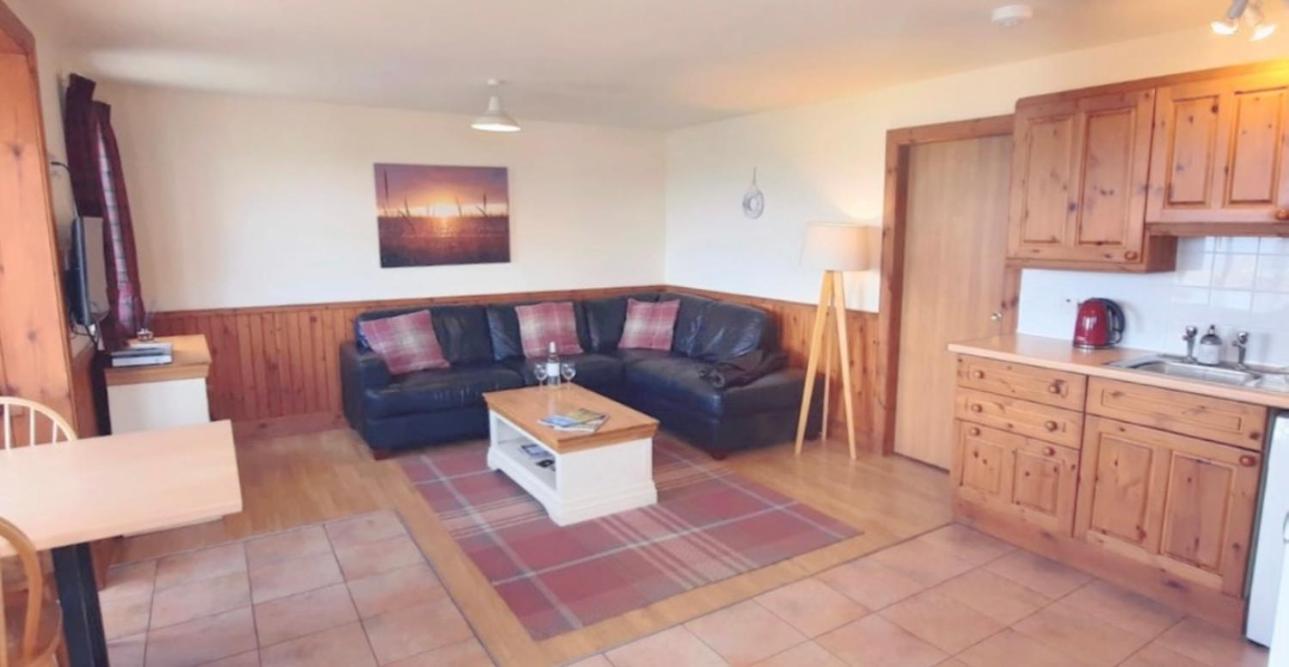 Dolphin View Cottages 2 Portmahomack Экстерьер фото